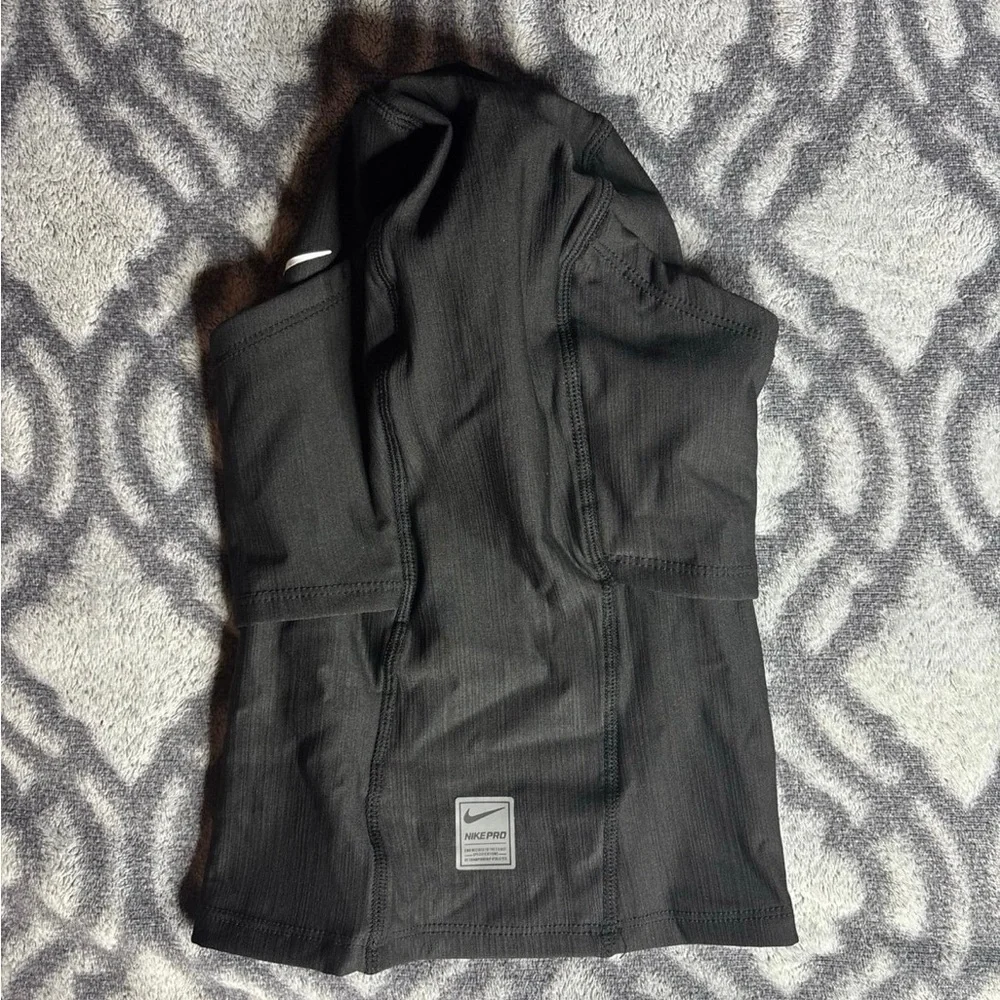 Nike Pro Therma-FIT Black Hood